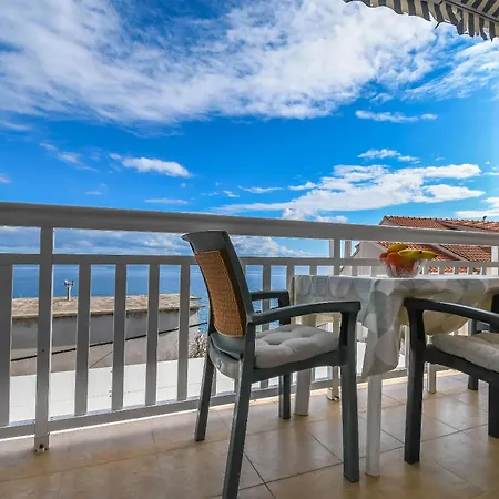 Vinka * 特罗吉尔