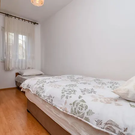 Vinka Apartman *
