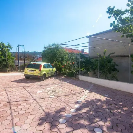 Vinka شقة تروغير